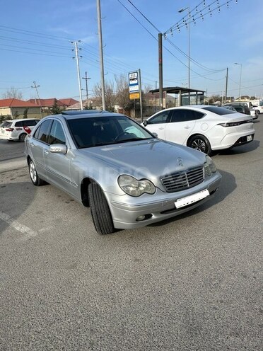 Mercedes C 240 2001, 362,400 km - 2.6 л - Bakı