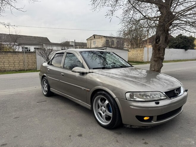 Opel Vectra 1996, 300,000 km - 2.0 l - Xaçmaz