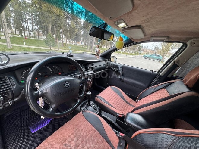 Opel Vectra 1996, 300,000 km - 2.0 l - Xaçmaz