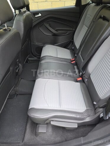 Ford Escape-17