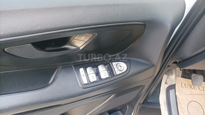 Mercedes Vito 119 CDI-11