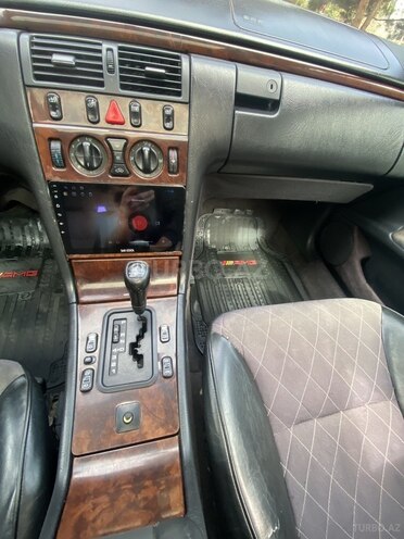 Mercedes E 200 1997, 241,540 km - 2.0 l - Bakı