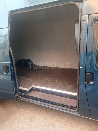 Ford Transit-7