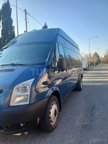 Ford Transit-3