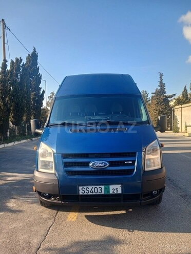 Ford Transit-1