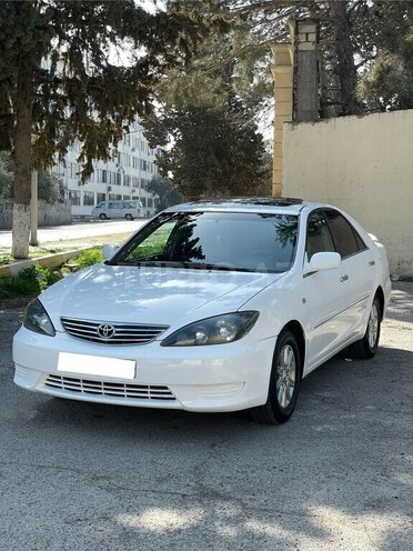 Toyota Camry-1