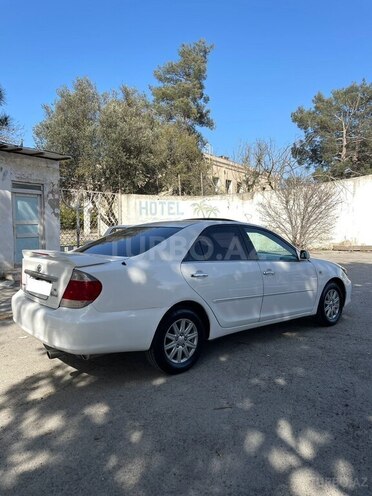 Toyota Camry-6