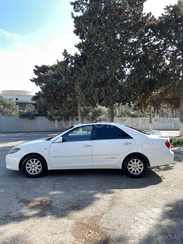 Toyota Camry-8