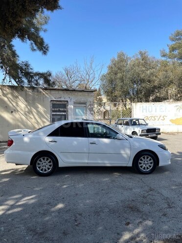 Toyota Camry-7
