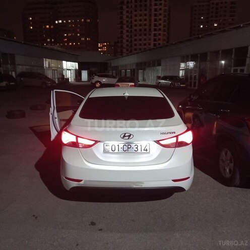 Hyundai Elantra 2015, 253,819 km - 1.8 l - Bakı