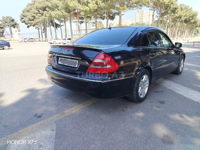 Mercedes E 320-3