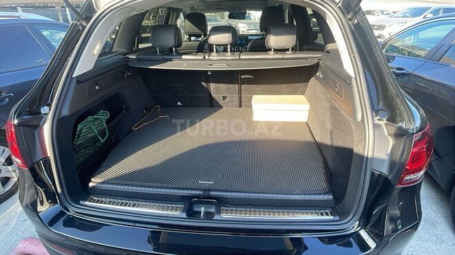 Mercedes GLC 300 e 4MATIC-7