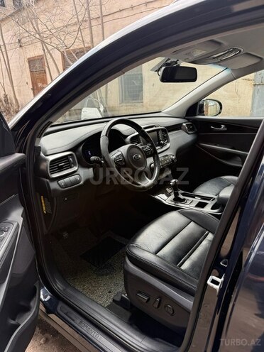 Kia Sorento-9