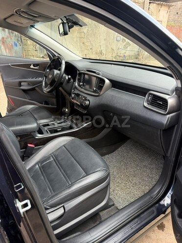 Kia Sorento-11