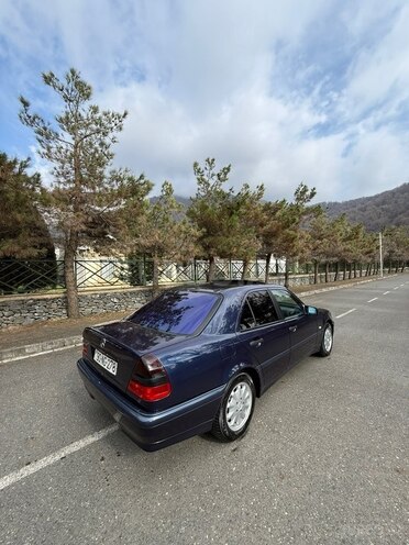 Mercedes C 180 1998, 413,000 km - 1.8 l - Qəbələ
