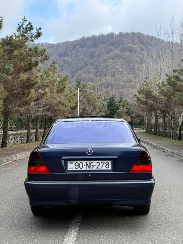 Mercedes C 180 1998, 413,000 km - 1.8 l - Qəbələ