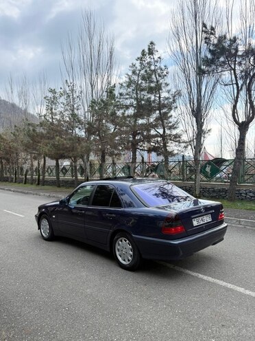 Mercedes C 180 1998, 413,000 km - 1.8 l - Qəbələ