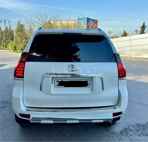 Toyota Land Cruiser Prado-7