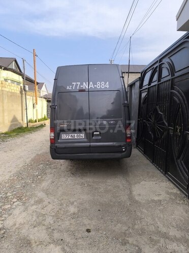 Ford Transit-8