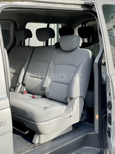 Hyundai H-1-6
