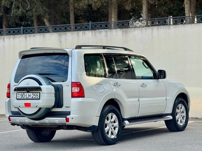 Mitsubishi Pajero 2011, 225,314 km - 3.5 l - Bakı