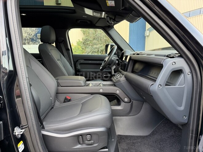 Land Rover Defender-14