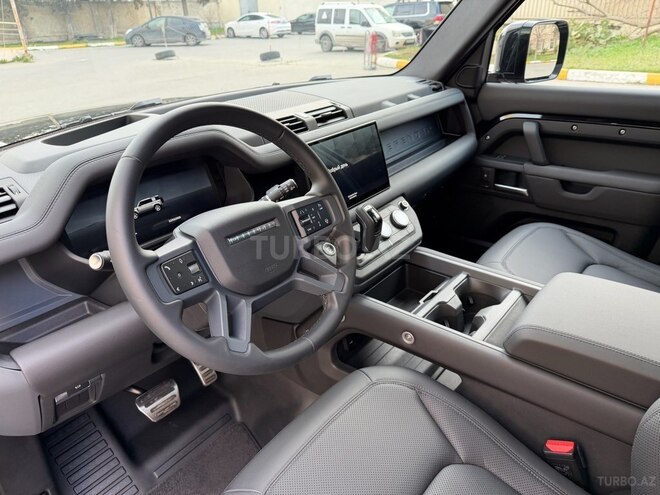 Land Rover Defender-11