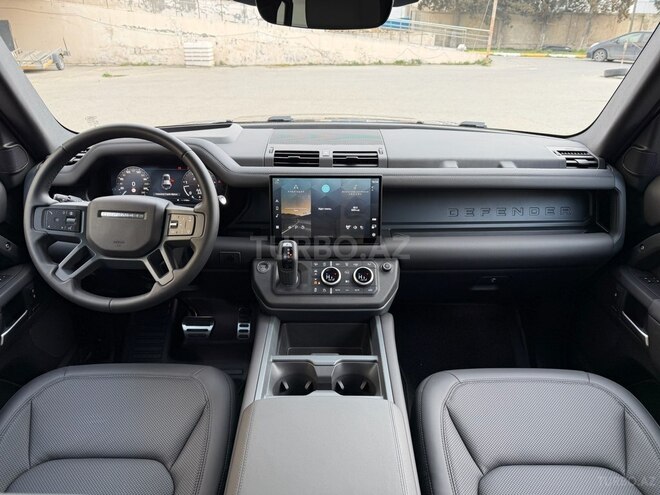 Land Rover Defender-9