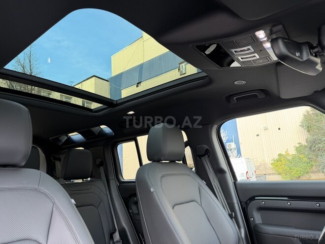 Land Rover Defender-21
