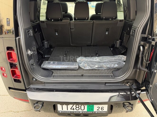Land Rover Defender-18