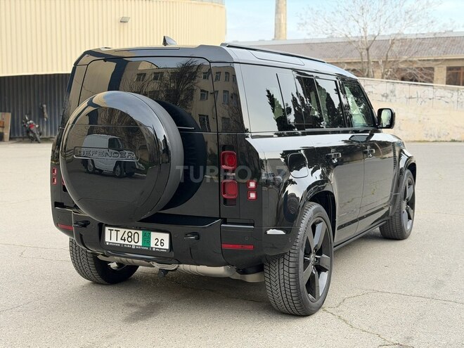 Land Rover Defender-5