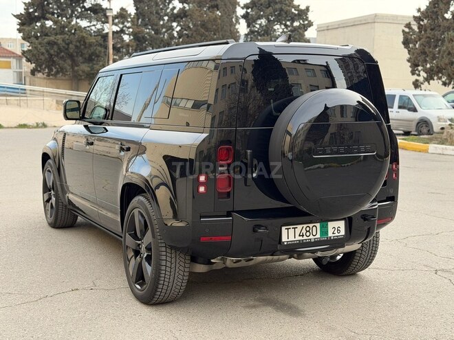 Land Rover Defender-4