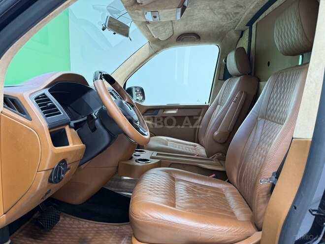 Volkswagen Transporter-7