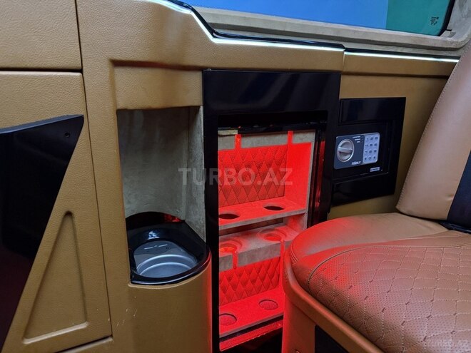 Volkswagen Transporter-18