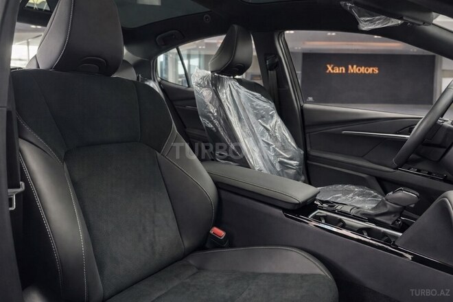 Toyota Camry-14