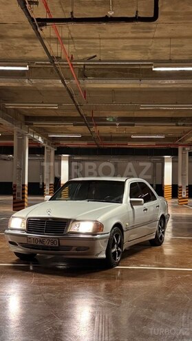 Mercedes C 240 2000, 400,000 km - 2.4 l - Bakı