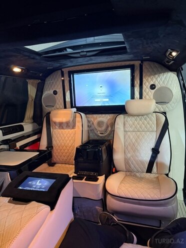 Mercedes Viano-9