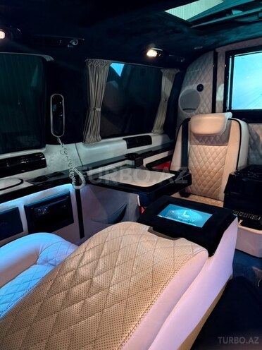 Mercedes Viano-11