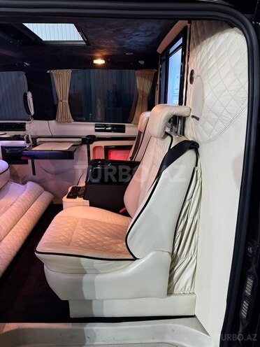 Mercedes Viano-10
