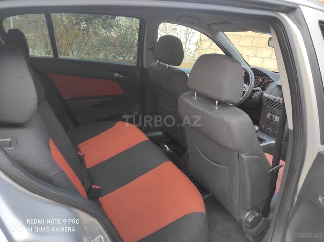 Opel Astra-10