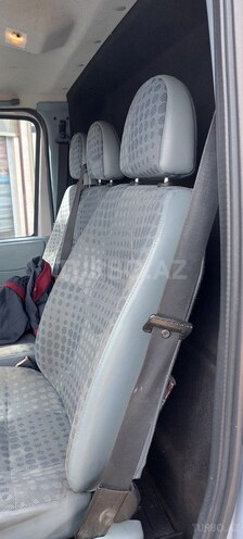 Ford Transit-14