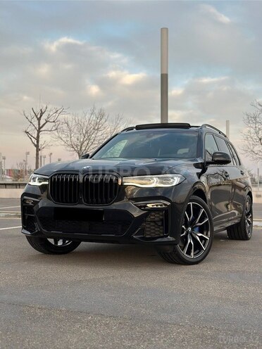 BMW X7-6