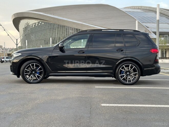 BMW X7-7