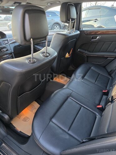 Mercedes E 350 4MATIC 2011, 177,000 km - 3.5 л - Bakı