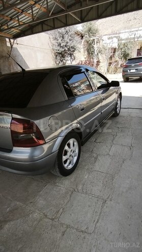 Opel Astra-2