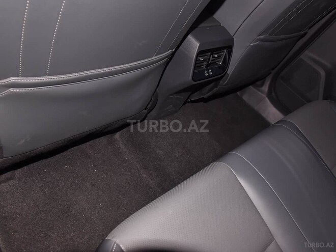 Toyota RAV4-25