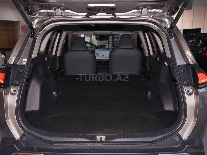 Toyota RAV4-29