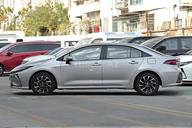 Toyota Corolla-6