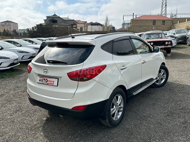 Hyundai ix35-4