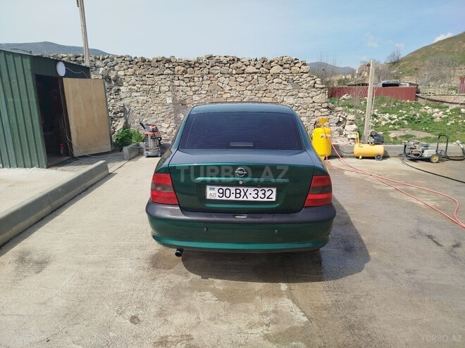 Opel Vectra-3